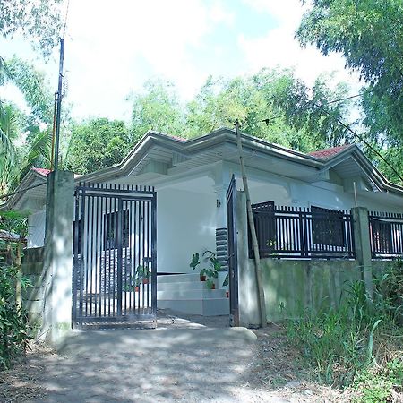 Hanella'S Place Bacong  ภายนอก รูปภาพ