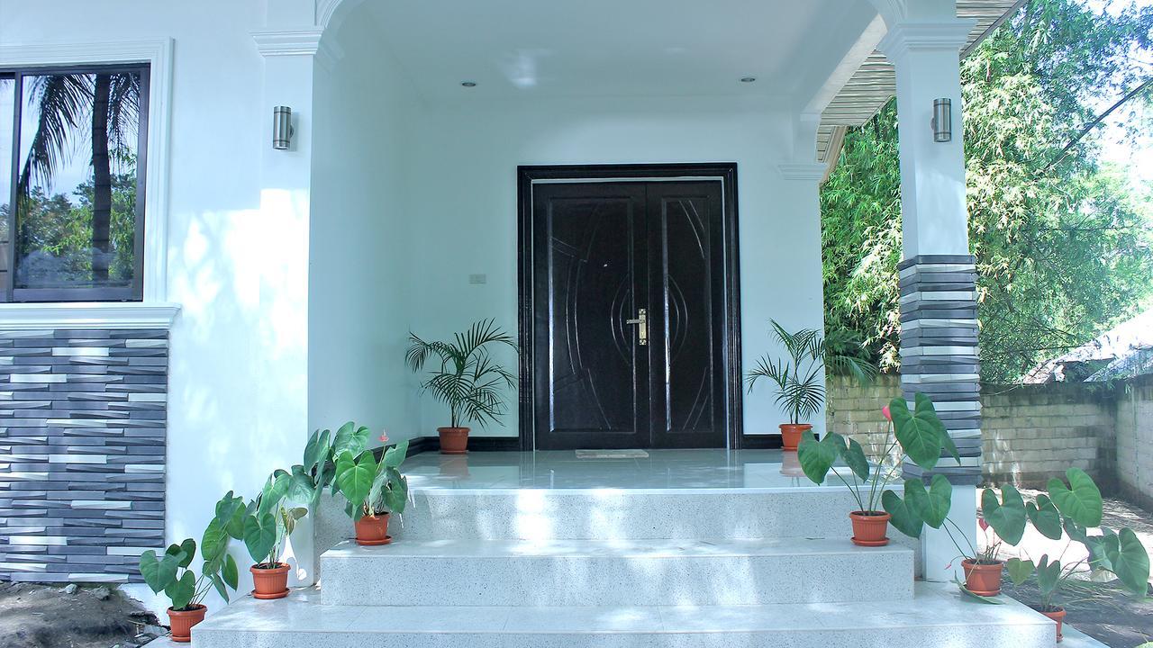 Hanella'S Place Bacong  ภายนอก รูปภาพ